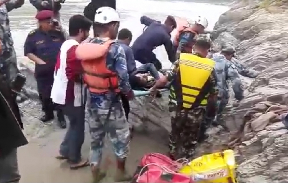 Nepalda sərnişin avtobusu aşıb: ölənlər var