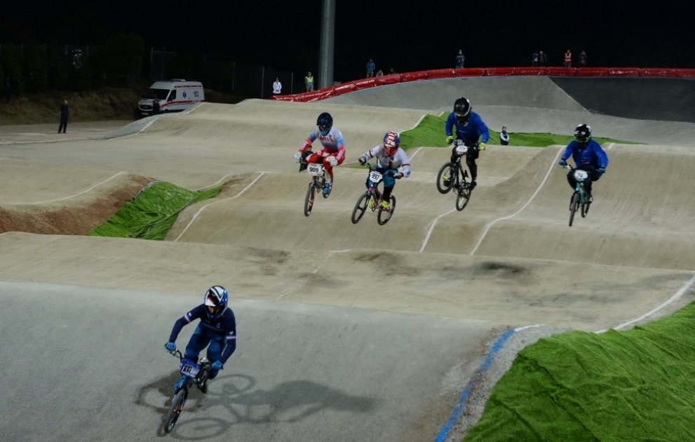 Velosiped idmanının BMX növü üzrə Dünya Sınaq Yarışı başa çatdı