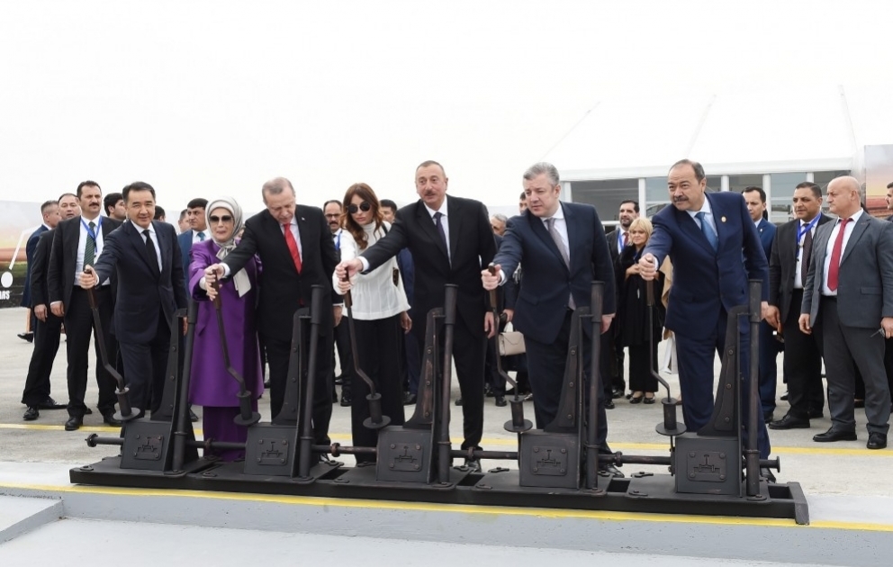 Opening ceremony of Baku-Tbilisi-Kars railway gets underway
President Ilham Aliyev and first lady Mehriban Aliyeva attend the ceremony