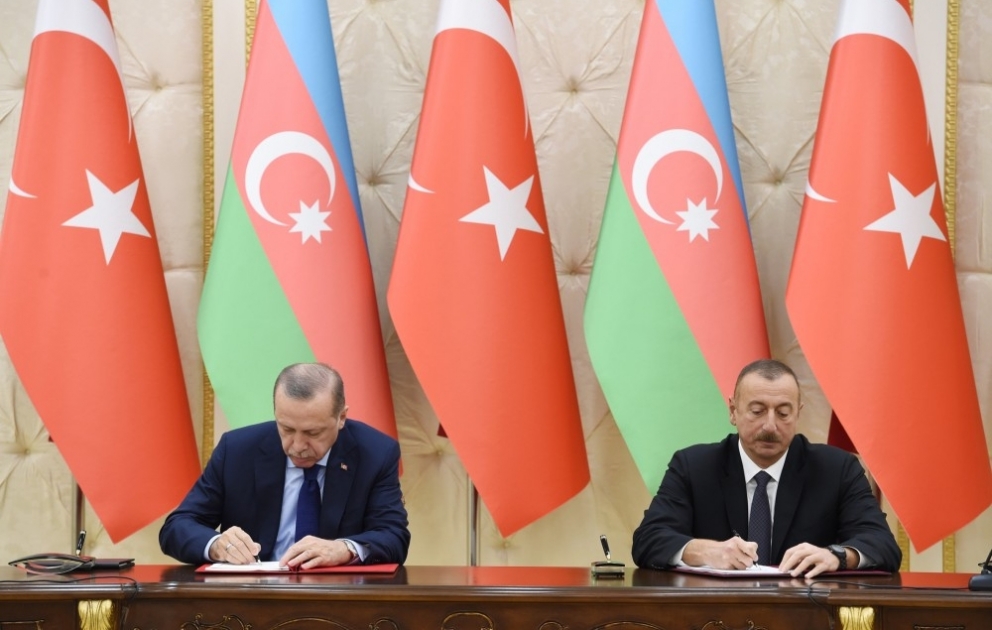 Des documents Azerbaïdjan-Turquie signés à Bakou