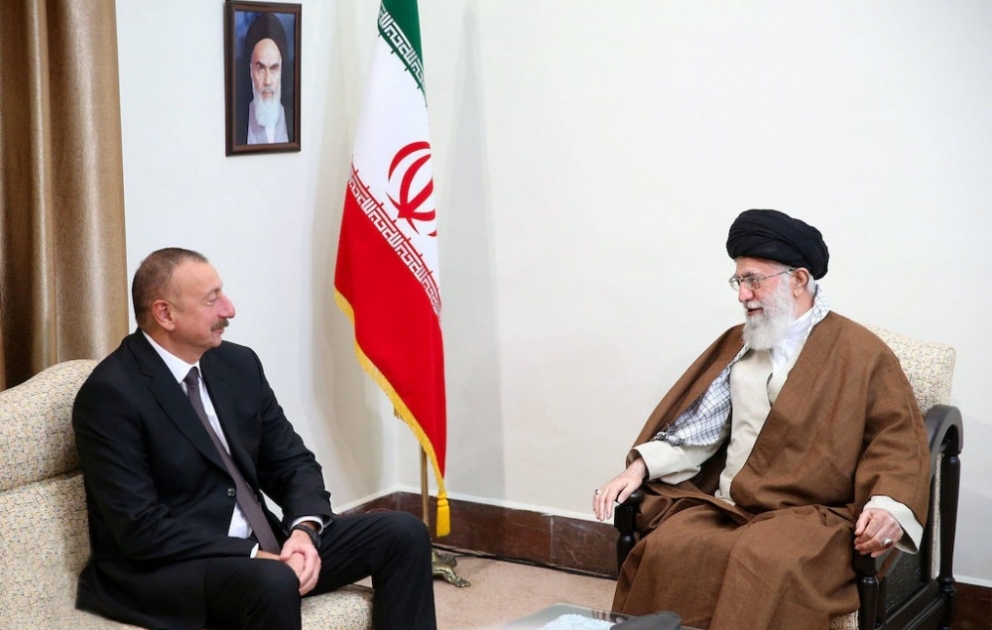Teheran: Staatspräsident Ilham Aliyev trifft sich mit Ajatollah Ali Khamenei