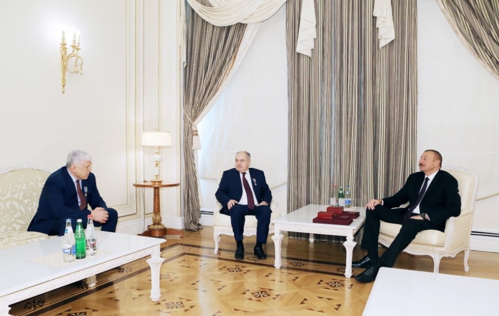 Entretien du président azerbaïdjanais avec le vice-président du Conseil de la Fédération de Russie et le président de l’Assemblée populaire du Daghestan