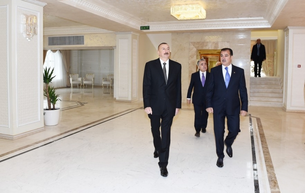 Präsident Ilham Aliyev weiht neu gebaute Staatsphilharmonie in Ganja ein