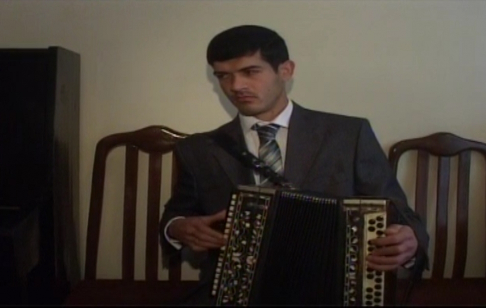 Dünyanı səslərin ahəngi ilə görən gənc