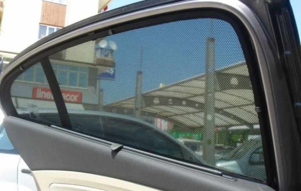 В Азербайджане истекает срок разрешения на использование жалюзи в автомобилях