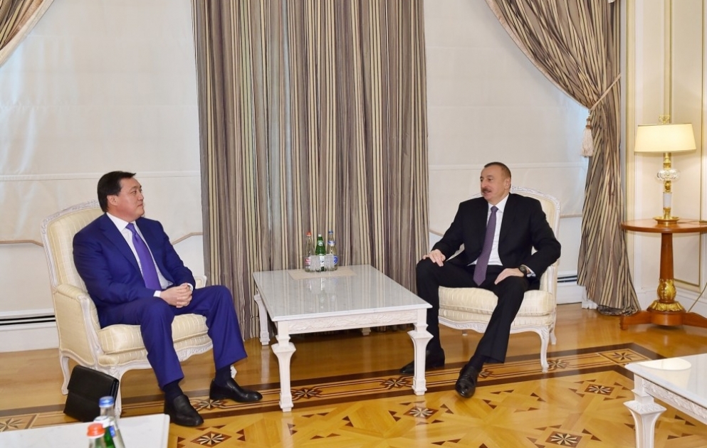 Le président de la République reçoit le premier vice-Premier ministre kazakh