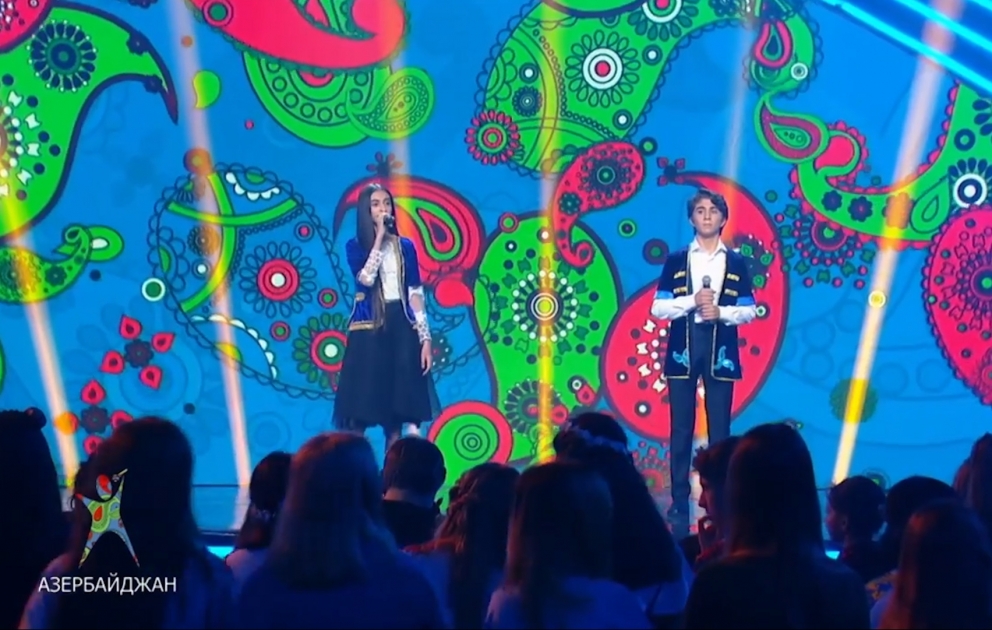 Im Fernsehsender “Mir“ aserbaidschanisches Volkslied “Sari Gelin“ dargeboten