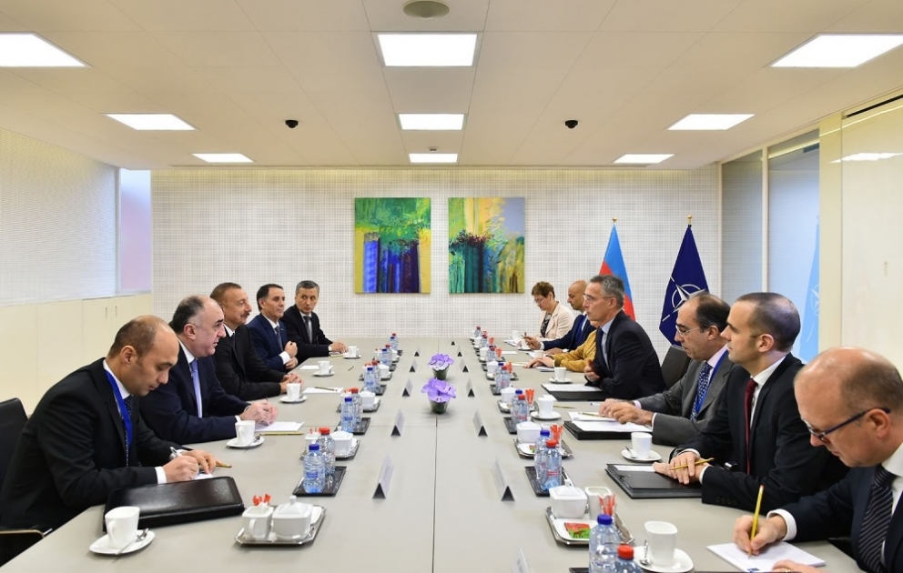 Prezident İlham Əliyev Brüsseldə NATO-nun baş katibi Yens Stoltenberq ilə görüşüb