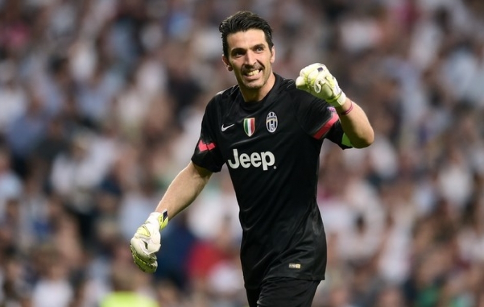 Canluici Buffon millidən gələn dəvətə biganə qalmayacağını açıqlayıb