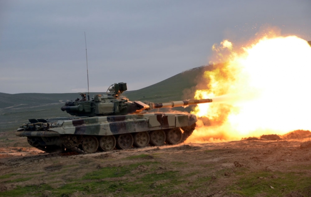 Tank bölmələri döyüş vərdişlərini təkmilləşdirir