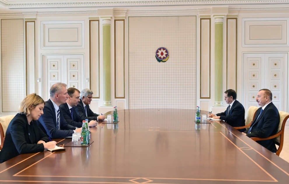 Präsident Ilham Aliyev empfängt EU-Delegation