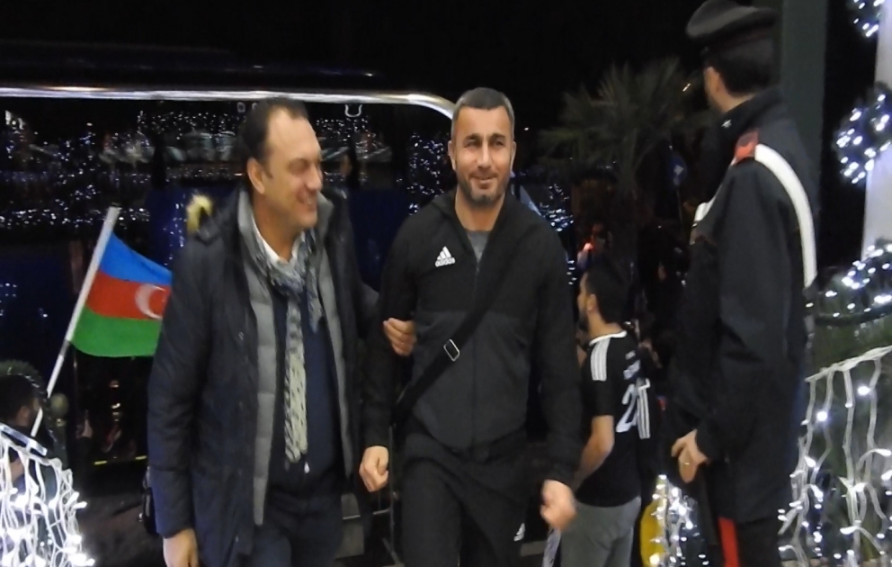 UEFA-Champions League: Fußballer von FC Karabach in Italien eingetroffen