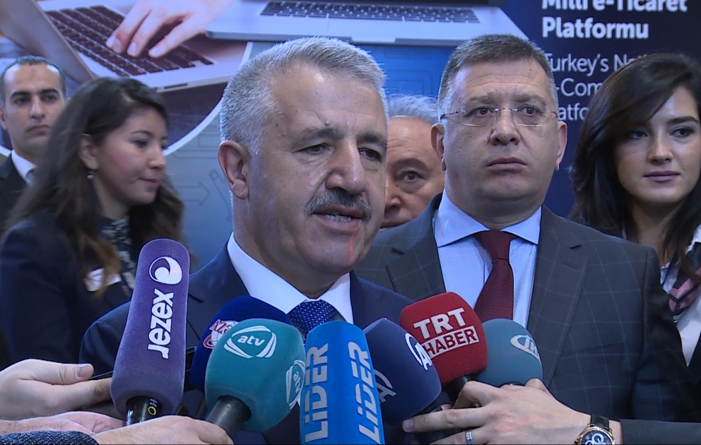 Əhməd Arslan: “Bakutel-2017”də Türkiyə 10-dan çox şirkətlə təmsil olunur