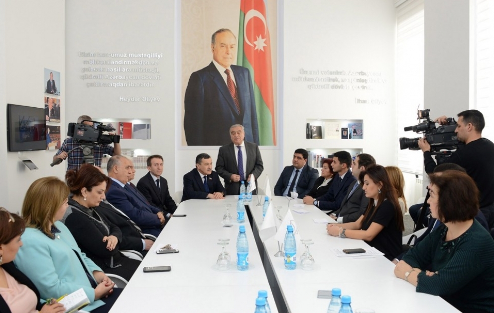 Dövlət İdarəçilik Akademiyasında ümummilli lider Heydər Əliyevin xatirəsi anılıb
