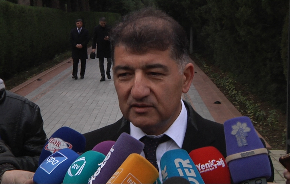 Bu gün hər bir azərbaycanlı ulu öndərin ruhu qarşısında baş əyməyi özünün mənəvi borcu bilir