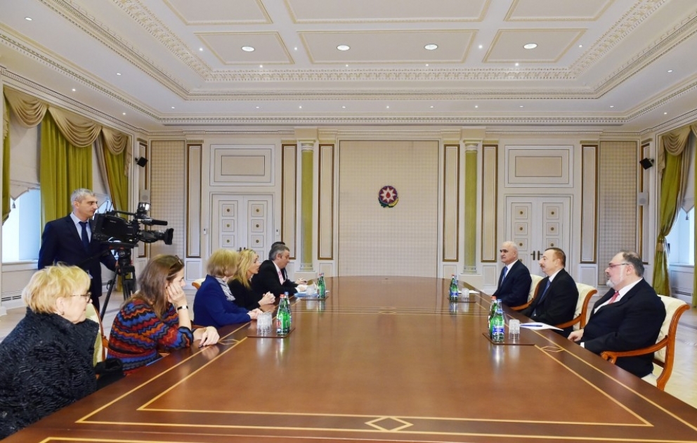 Le président Ilham Aliyev reçoit la ministre d’Etat britannique pour le commerce et la promotion des exportations