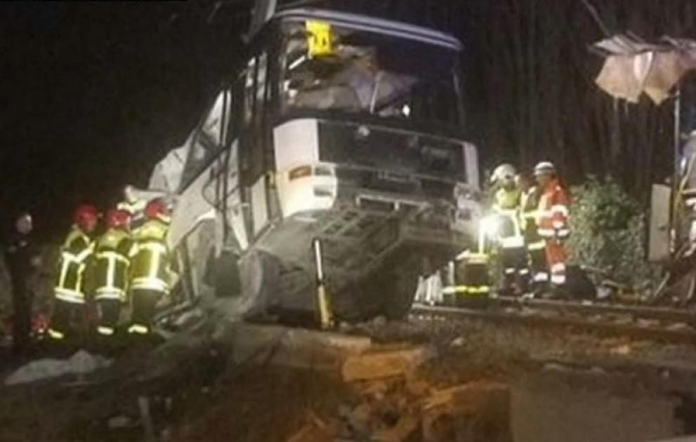 Fransada yol qəzası nəticəsində ölənlərin sayı 6 nəfərə çatıb