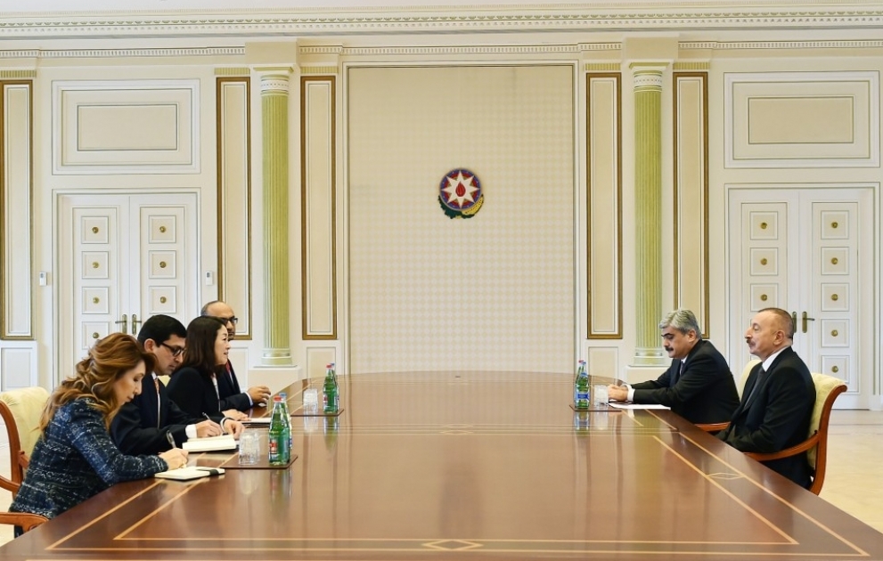 Staatspräsident Ilham Aliyev empfängt Delegation der Weltbank