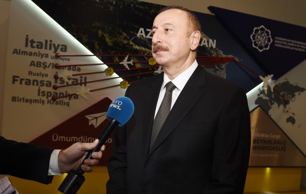 L’Euronews a diffusé un reportage sur l’édition 2017 de Bakutel 
Le président Ilham Aliyev a répondu à une question du journaliste de la chaîne de télévision