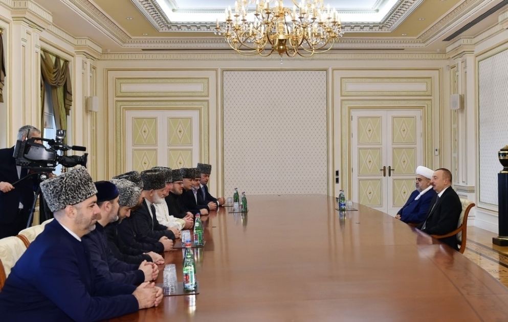 Prezident İlham Əliyev Rusiyanın Şimali Qafqaz respublikalarından olan bir qrup müsəlman din xadimindən ibarət nümayəndə heyətini qəbul edib