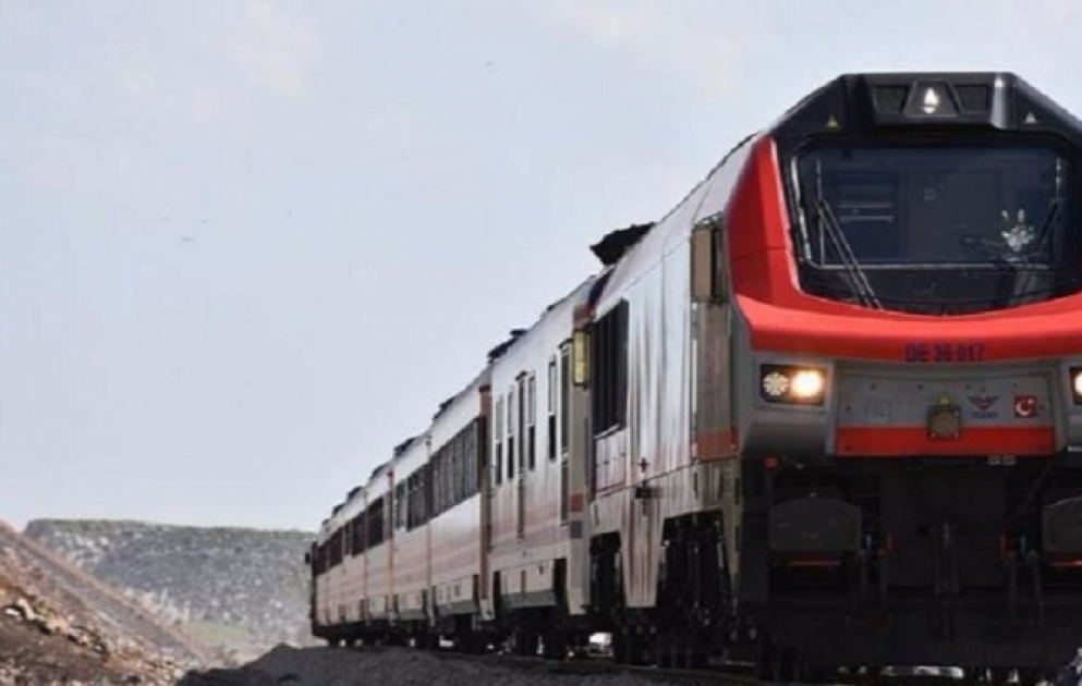 Bakı-Tbilisi-Qars dəmir yolu vasitəsi ilə yükdaşımalara start verilib