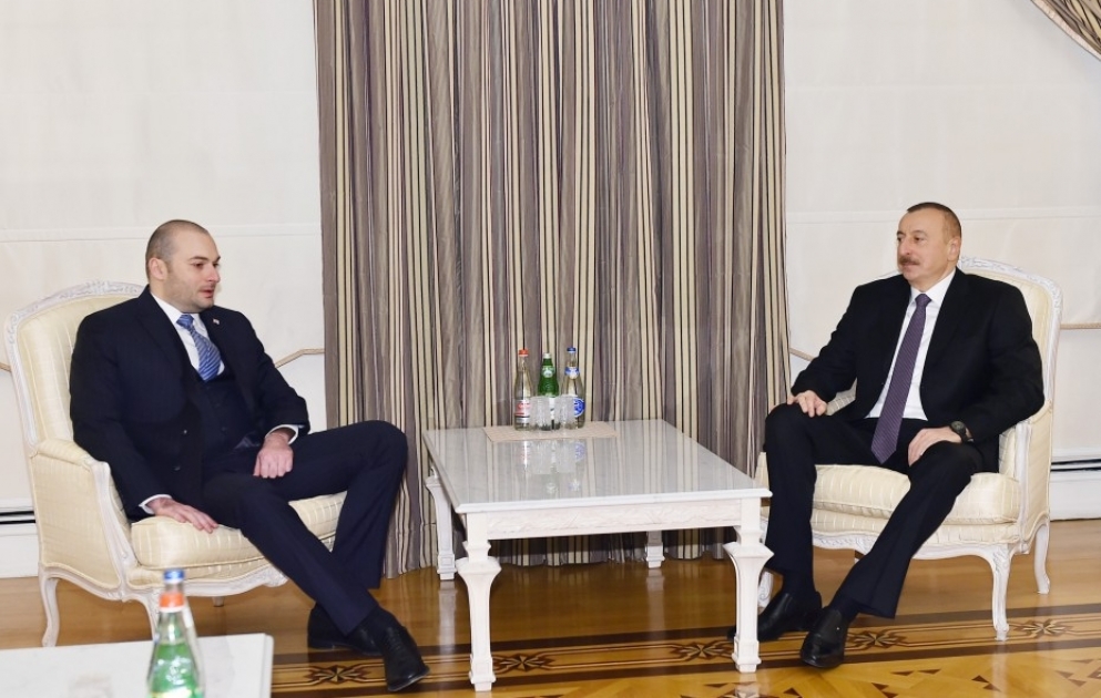 Aserbaidschans Präsident Ilham Aliyev empfängt Georgiens Finanzminister