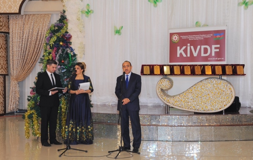 Fərdi jurnalist yazıları müsabiqəsində birinci yerə layiq görülən media nümayəndələri mükafatlandırılıb