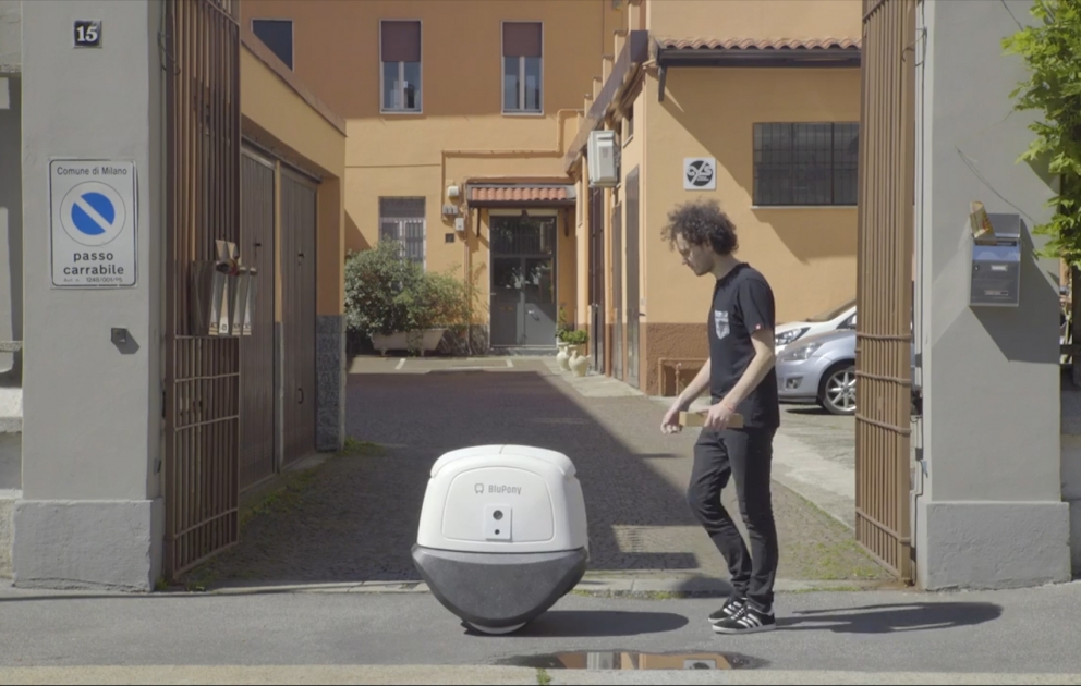 Italian delivery drone takes to the streets