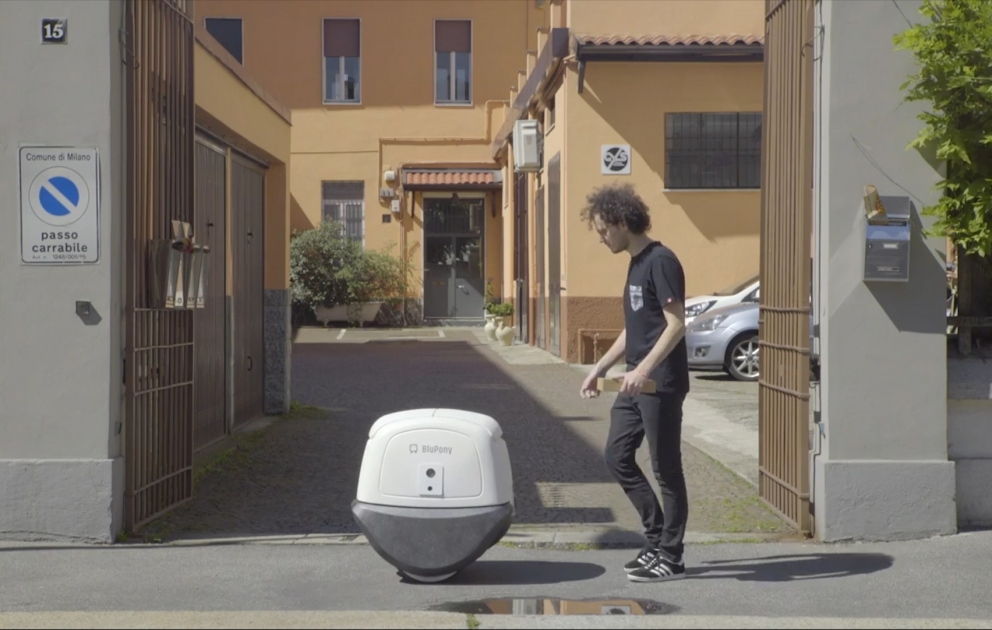 Le nouveau robot livrera des colis dans la ville