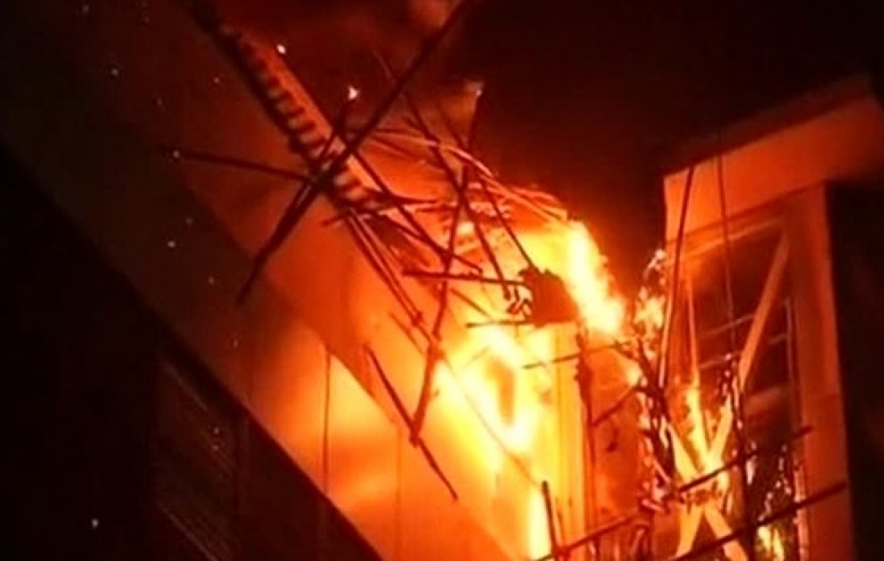 Крупный пожар в торговом центре в Мумбаи