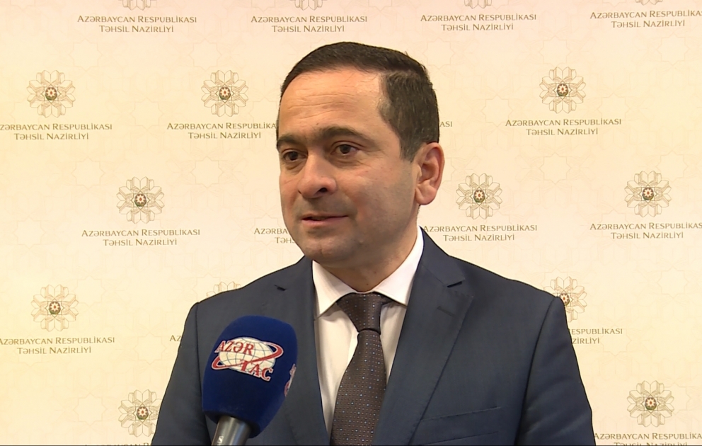 Diaqnostik qiymətləndirilmədən keçən 42 minə yaxın müəllimin əməkhaqqı artırılıb