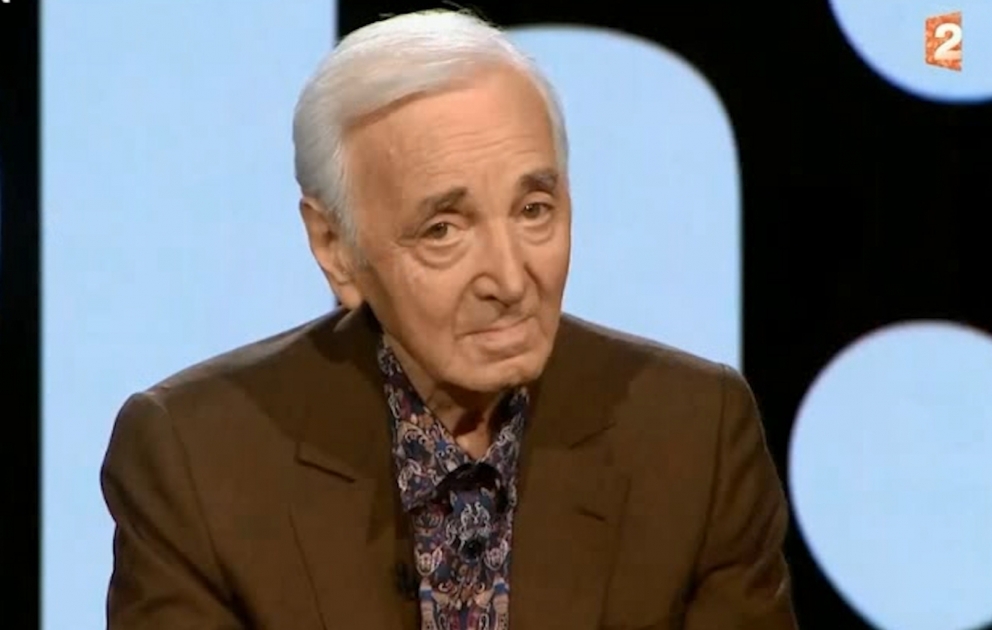 Şarl Aznavurun miqrantlarla bağlı fikirləri Fransa cəmiyyəti tərəfindən mənfi qarşılanıb