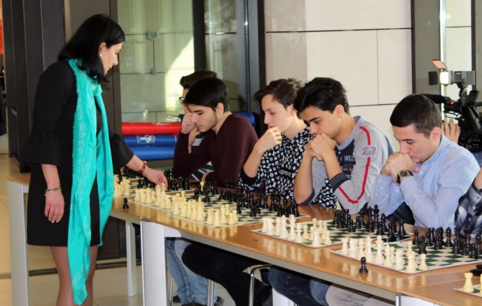 “ADA” Universitetində sinxron şahmat yarışı keçirilib