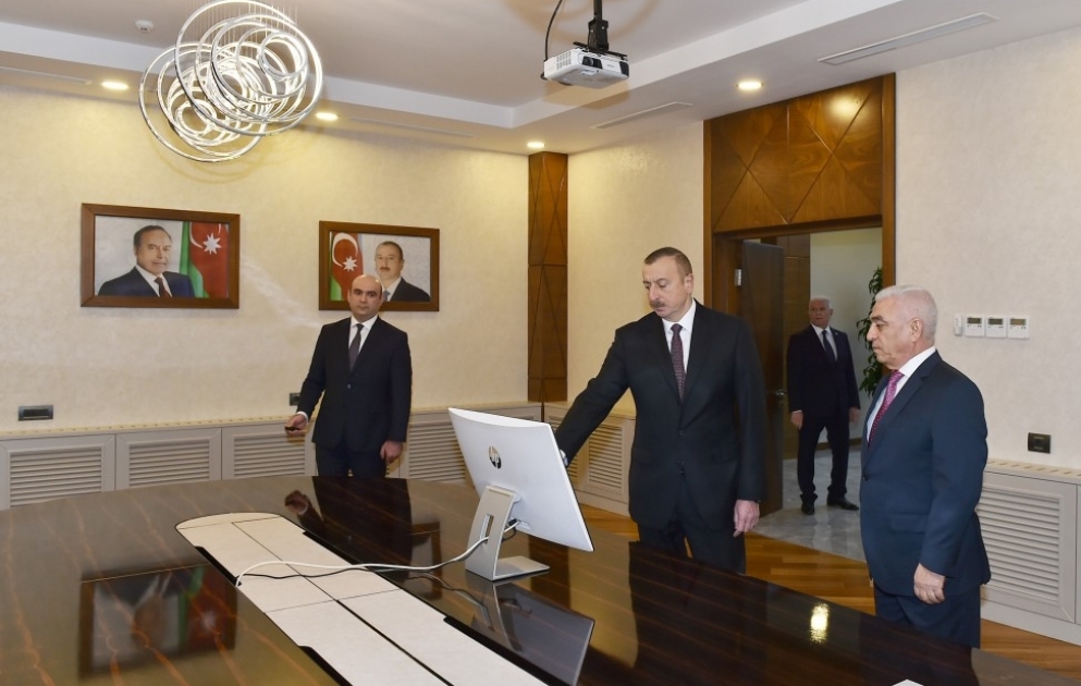 Prezident İlham Əliyev Bakı Paylayıcı Şəbəkəsinin yeni inzibati binasının və yarımstansiyalarının açılışında iştirak edib