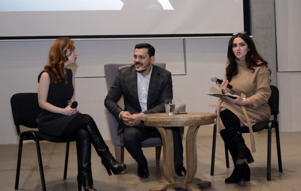 “YARAT” Müasir İncəsənət Mərkəzində tanınmış idmançı Zabit Səmədov ilə görüş keçirilib