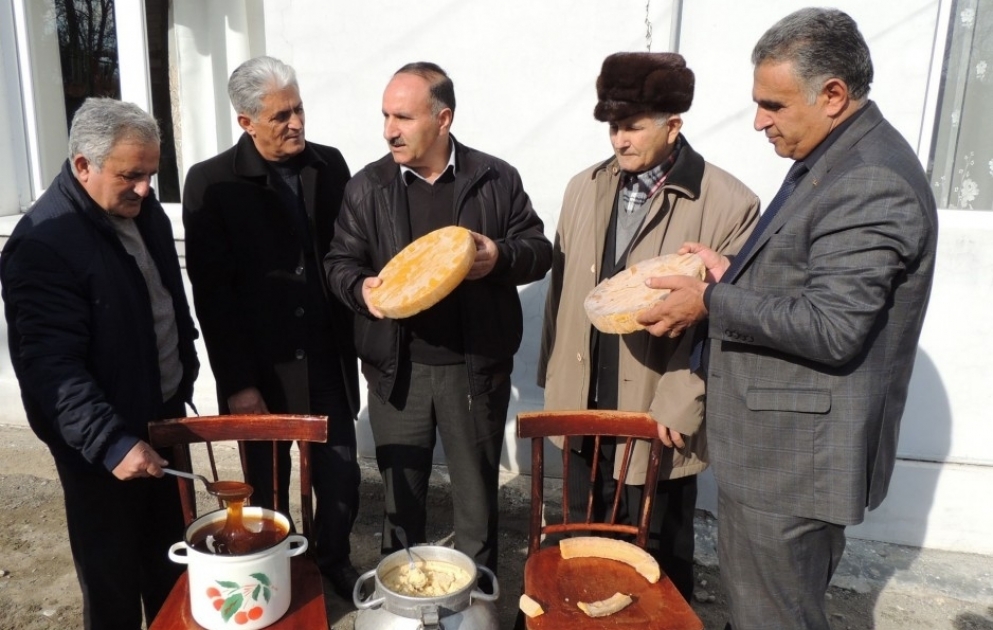 Tərtərdə gəlirli sahə olan arıçılıq inkişaf edir