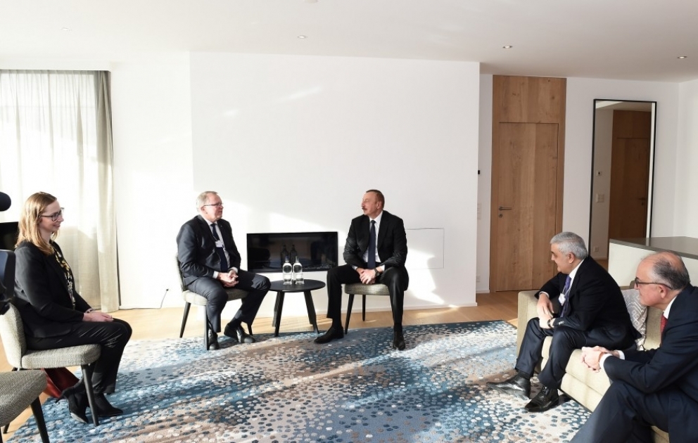 Davos: Staatspräsident Ilham Aliyev trifft sich mit CEO von “Statoil”