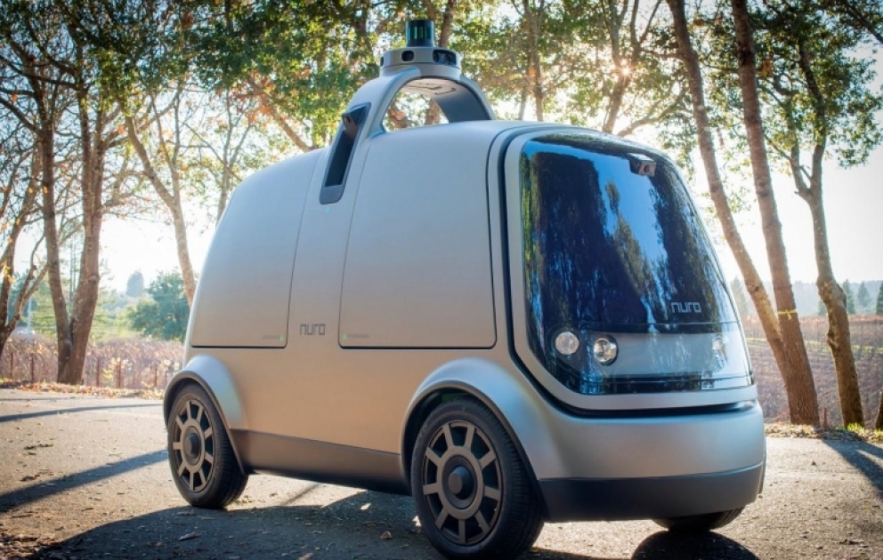 Selbstfahrendes Auto wurde präsentiert, um Auftrag geliefert zu bekommen