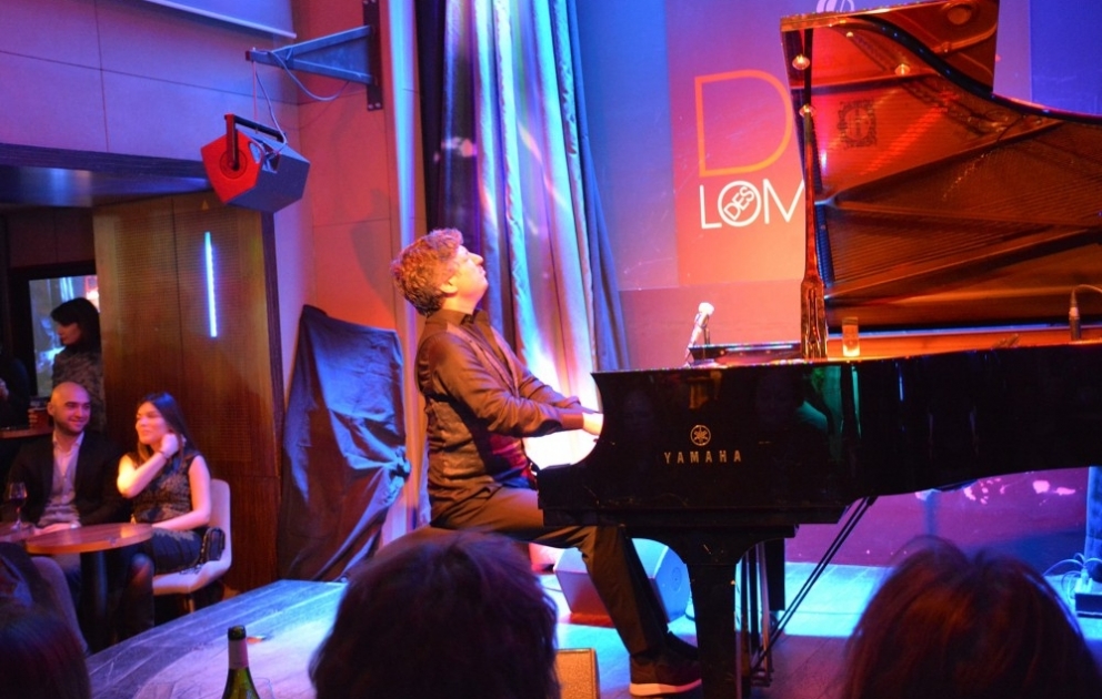 Parisdə Şahin Növrəslinin solo konserti olub