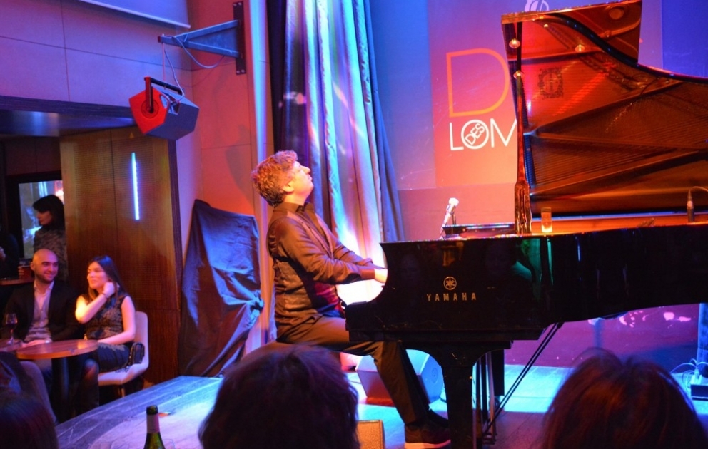 Shahin Novrasli's solo concert held in Paris