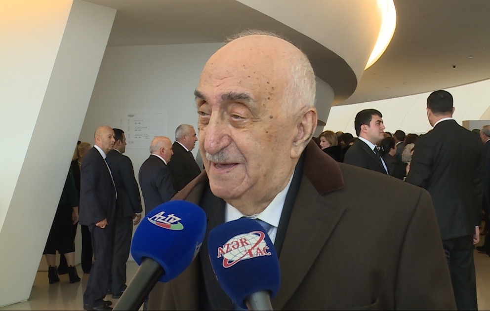 Xoşbəxt Yusifzadə: Neft sənayesində baş verən yeniliklər Prezident İlham Əliyevin adı ilə bağlıdır