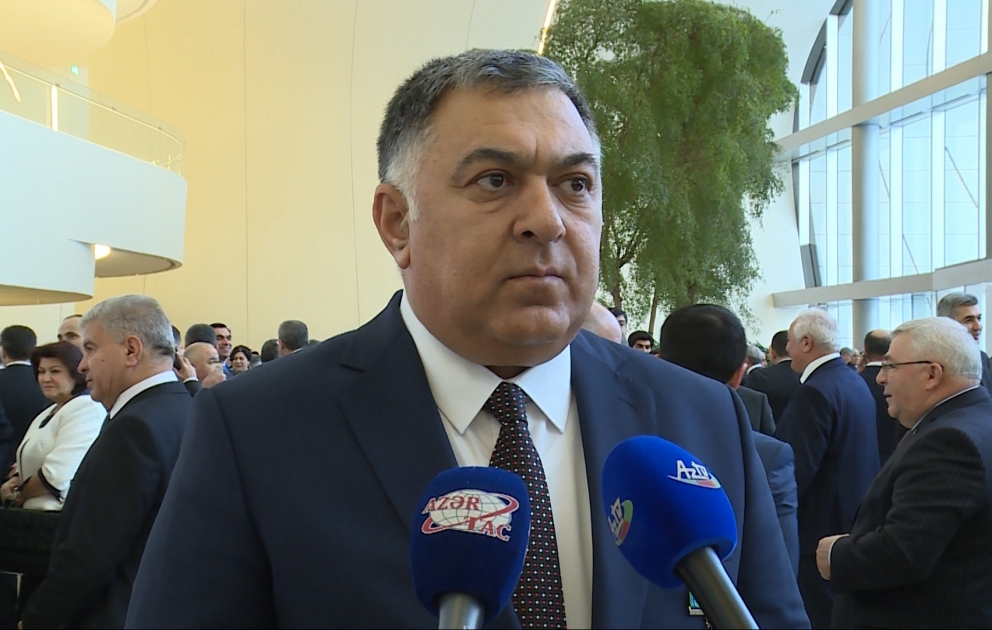 Azərbaycan xalqı Prezident İlham Əliyevə böyük ümidlər bağlayır
