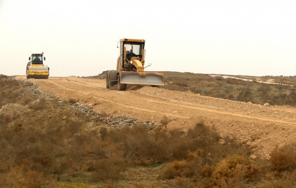 Goranboyda 5 yaşayış məntəqəsini əhatə edən avtomobil yolu yenidən qurulur