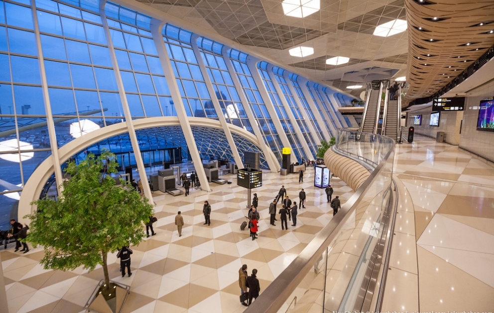 İlin əvvəlindən Heydər Əliyev Beynəlxalq Aeroportu 305 min sərnişinə xidmət göstərib