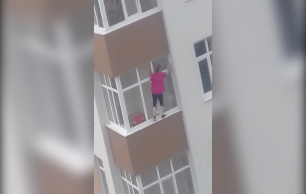 "Alpinist" ev xanımı internetdə məşhurlaşdı