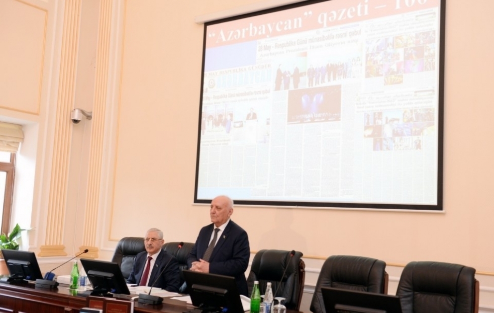 “Azərbaycan” qəzetinin 100 illiyinə həsr olunan elmi konfrans keçirilib