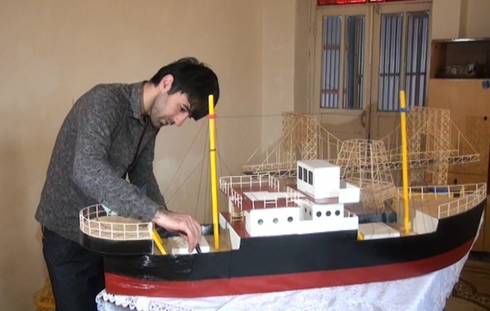 Lənkəranlı gənc müxtəlif çöplərdən maraqlı maketlər hazırlayır