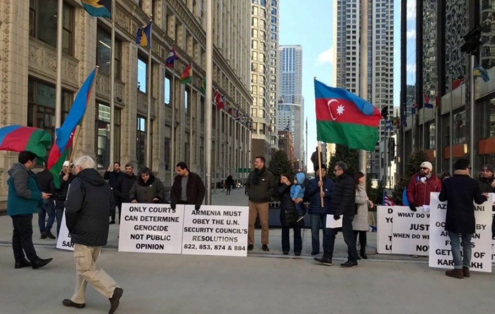 В Чикаго прошла акция протеста в связи с 26-й годовщиной Ходжалинского геноцида