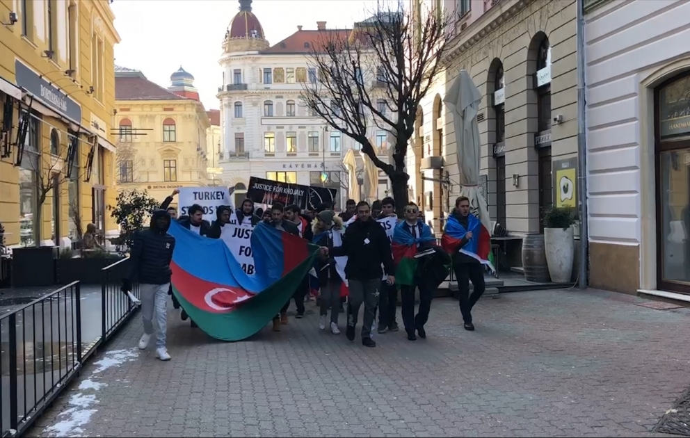 Macarıstanda Xocalı Soyqırımının 26-cı ildönümünə həsr olunmuş aksiya keçirilib