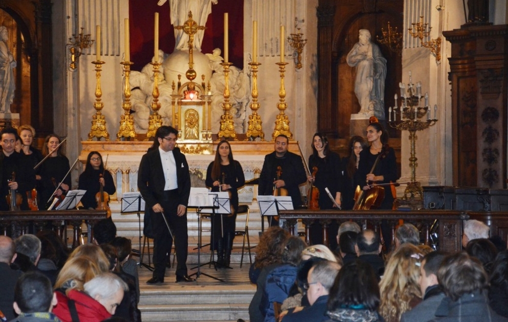 Parisdə Xocalı soyqırımı qurbanlarının xatirəsinə həsr olunan konsert təşkil edilib